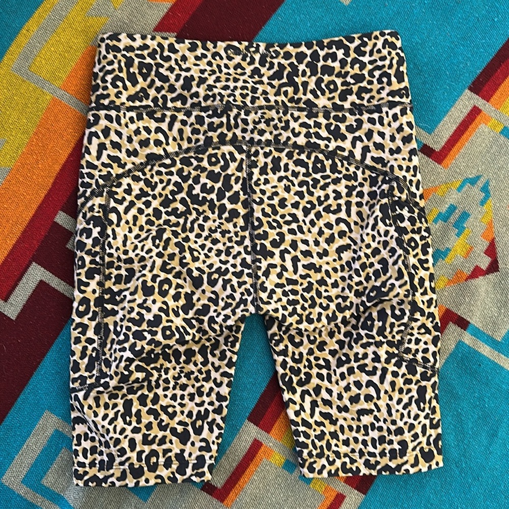 OV Zoom 10" Short - Leopard - Picture 5 of 5
